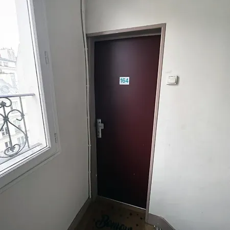 Urbanflat 164 - Parisien En Plein Centre Appartamento *